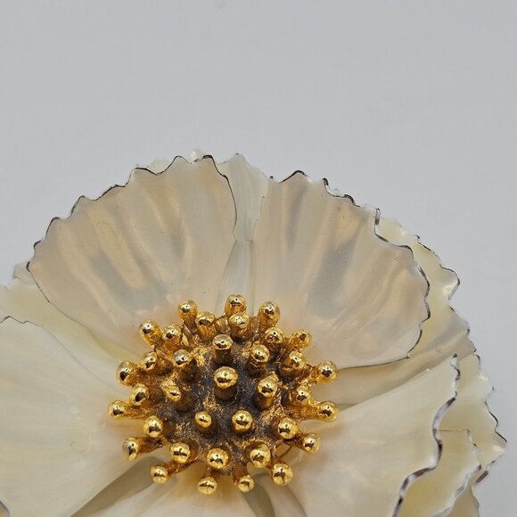 Vintage White Daisy 2pc Floral Flower Head Lapel Pin Brooch Set - Picture 7 of 13